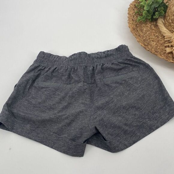 Lululemon 2.5” Spring Break Away Shorts Heathered Lux Multi Grey Size 4 - Picture 6 of 8